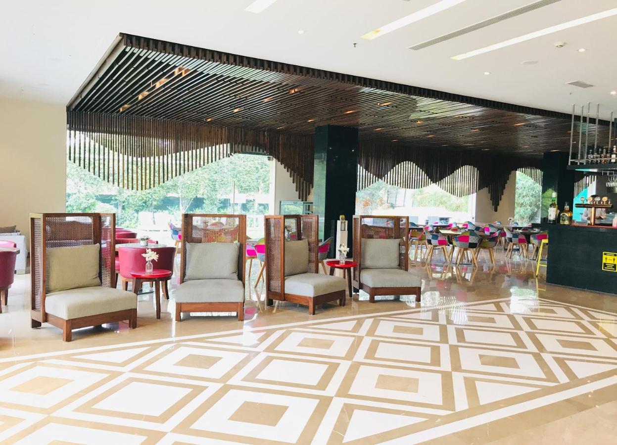 Golden Tulip Gurgaon Sector 29 Hotel Eksteriør billede