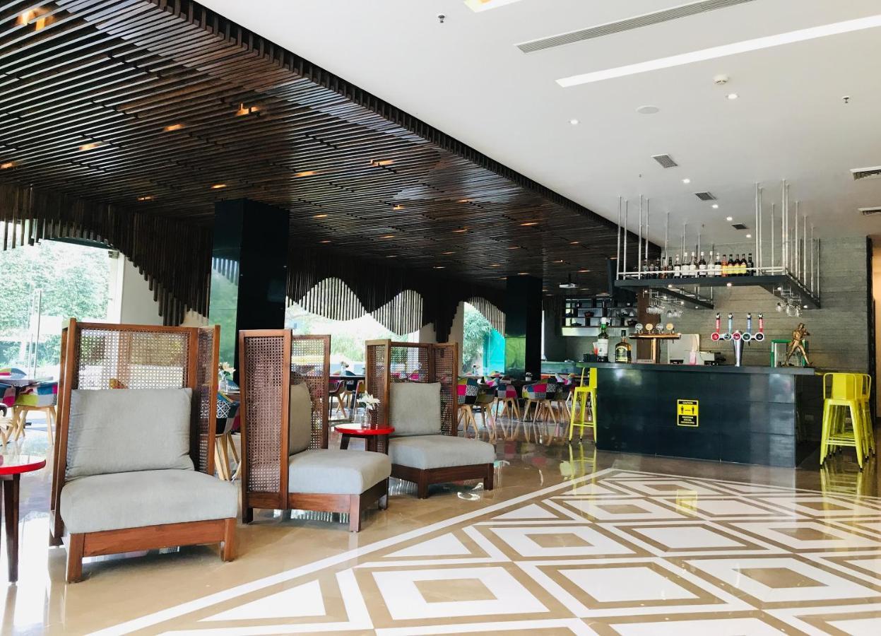 Golden Tulip Gurgaon Sector 29 Hotel Eksteriør billede