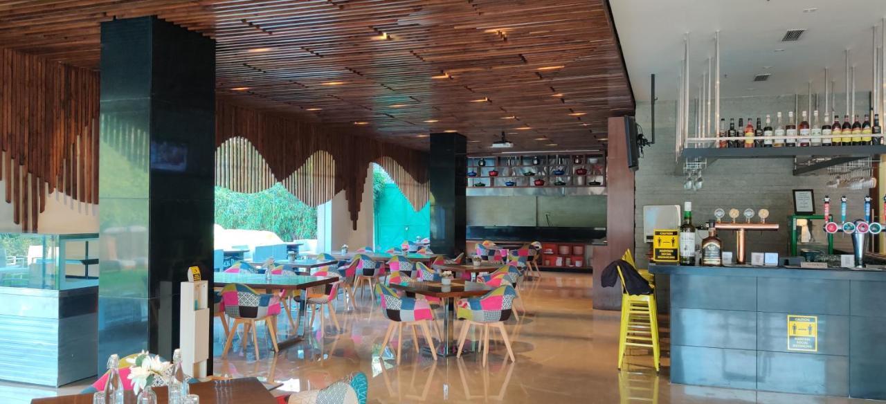 Golden Tulip Gurgaon Sector 29 Hotel Eksteriør billede