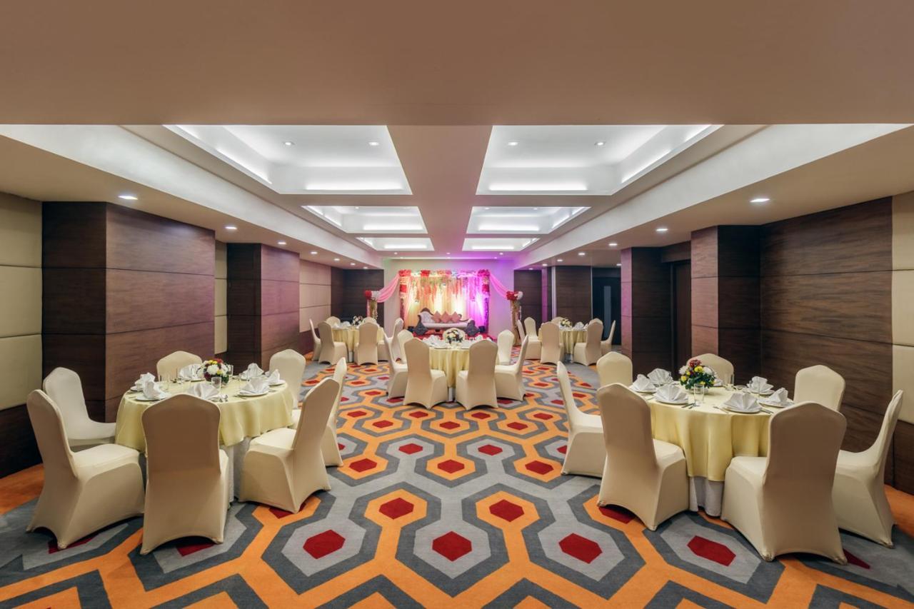 Golden Tulip Gurgaon Sector 29 Hotel Eksteriør billede